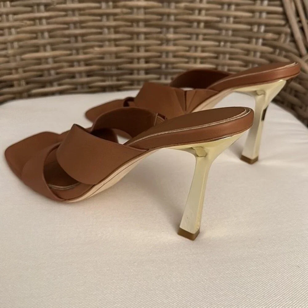 Deltan Women Leather Square Toe Sandals Size 9.5